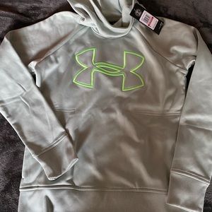 Womens xs under armour hoodie